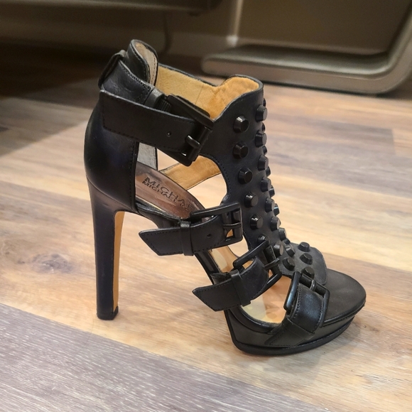 Blacke Leather Studded Heels - Picture 1 of 6